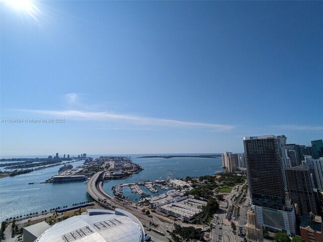 Building Photo - 888 Biscayne Blvd