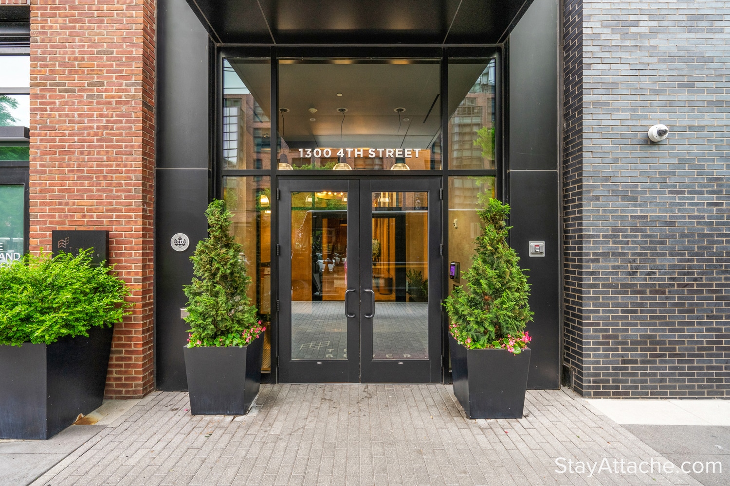 Building Photo - 1300 4th St SE