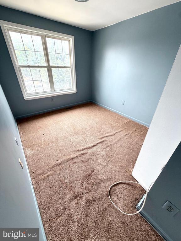 Building Photo - 5053 Colburn Terrace