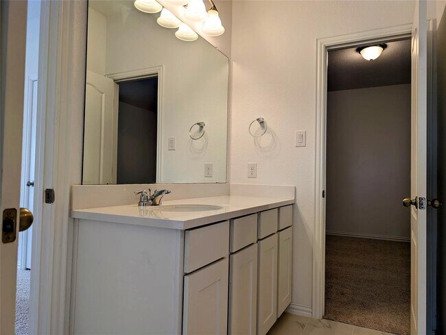 Building Photo - 1344 Ridge Runner Dr