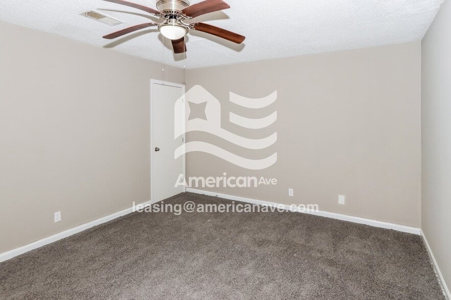 Building Photo - 5517 Janeru Cir