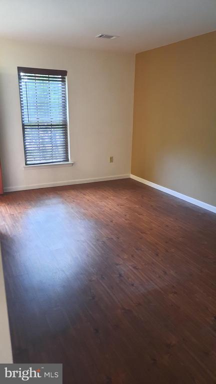 Building Photo - 137 Hunters Ridge Dr