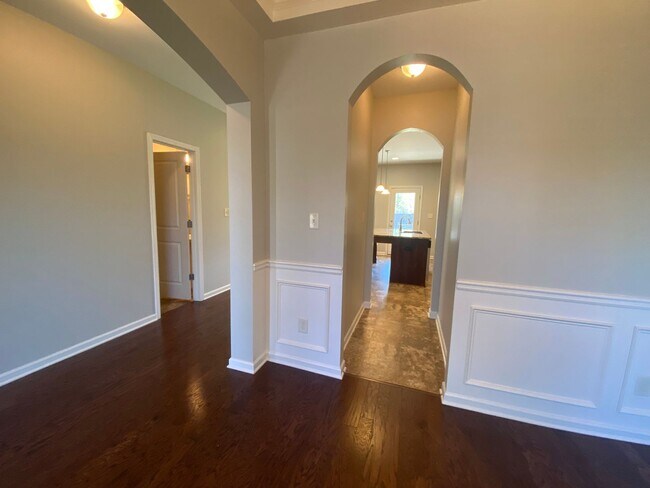 Building Photo - 106 Brown Thrasher Ln