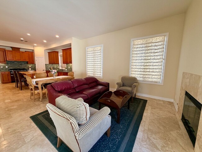 Building Photo - For Rent Available Now - Furnished House 3+BR 2.5Ba in Del Mar, charming furnished home in the hi...