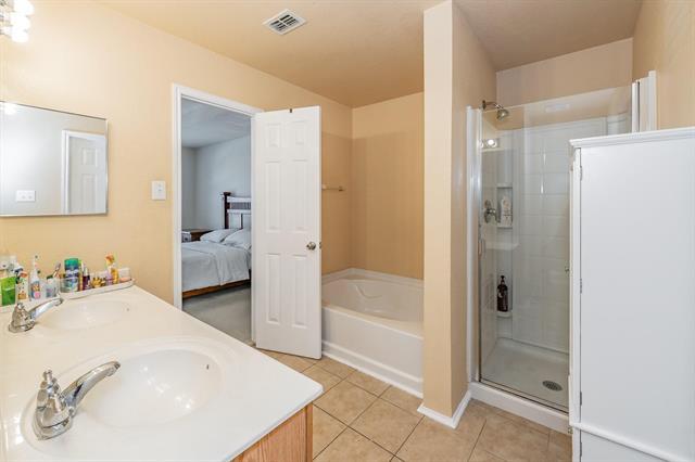 Building Photo - 1314 Rusk Dr
