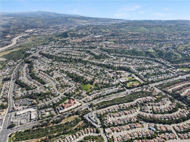 Building Photo - 28721 Via Pasatiempo