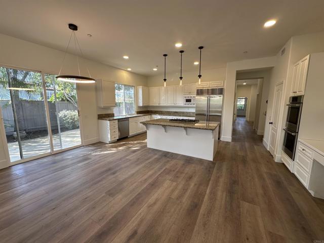 Building Photo - 845 Stratford Dr