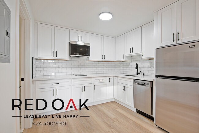 Building Photo - 8555 Independence Ave