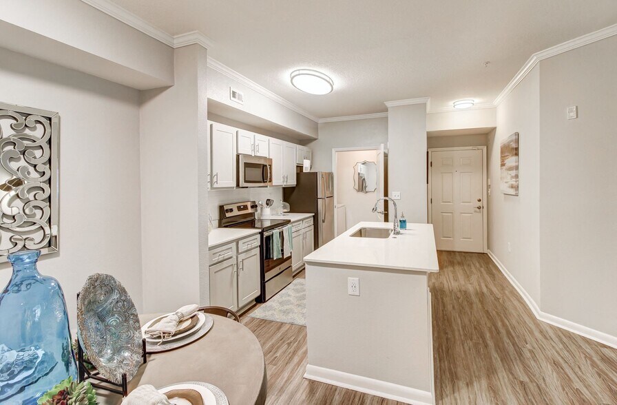 Building Photo - The Preserve at Westchase