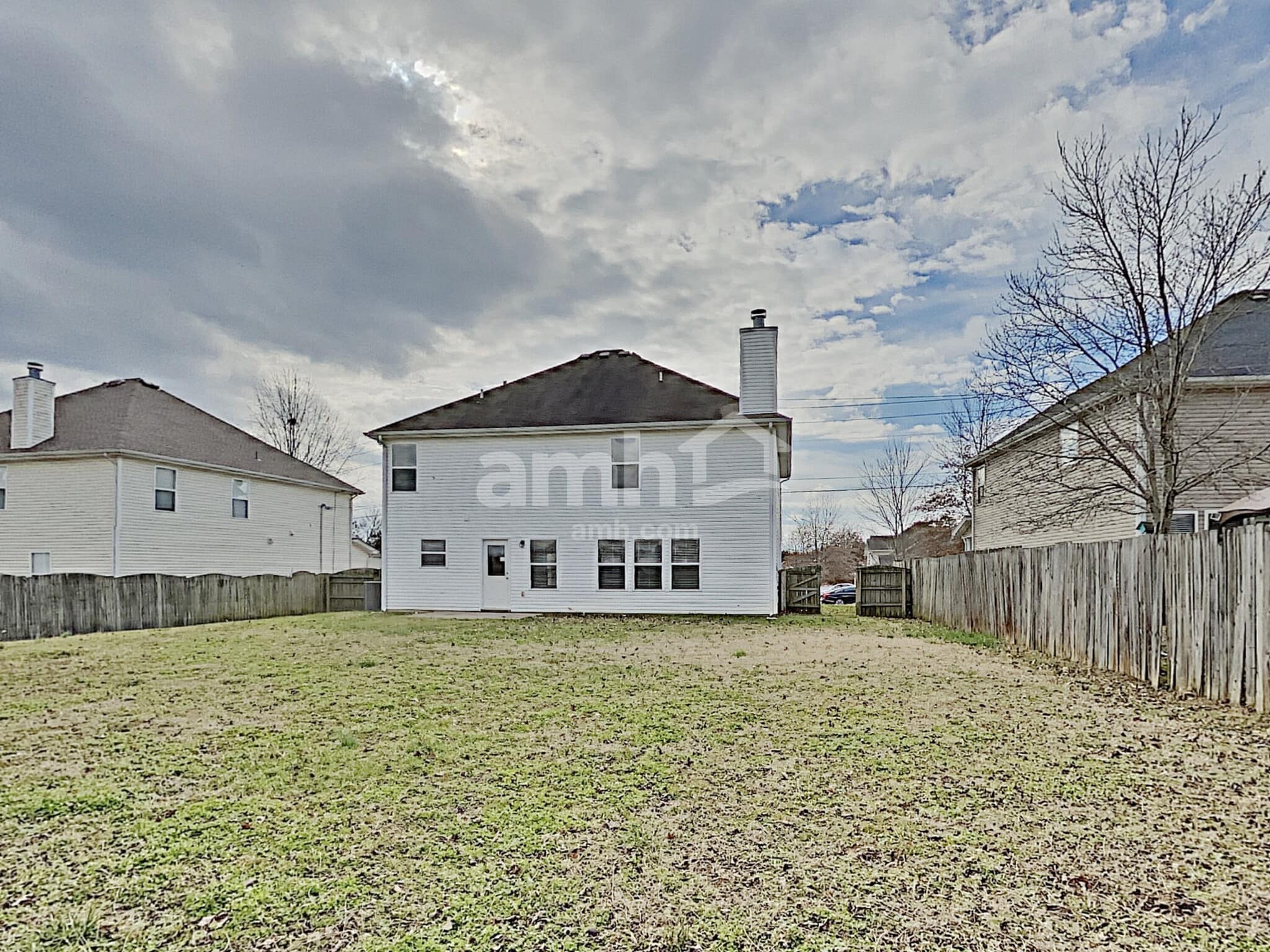 Building Photo - 1140 Seven Oaks Blvd