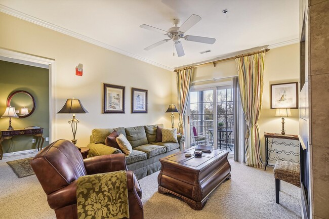 Building Photo - Enjoy coastal living in this Rehoboth Beach apartment, perfectly situated near the boardwalk, bea...