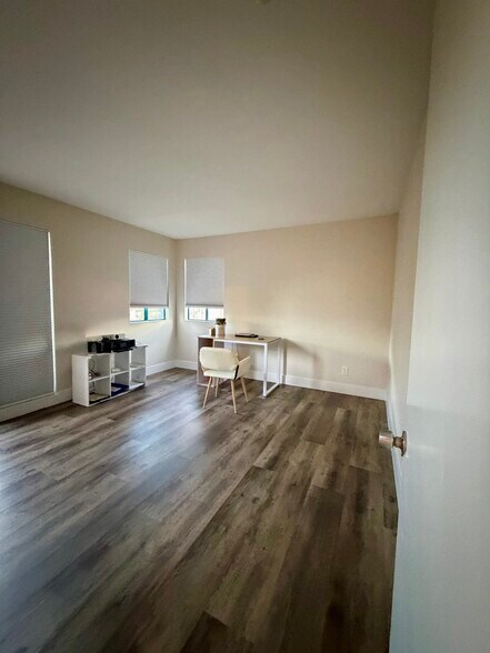 Bedroom 2 - 1575 W Warm Springs Rd