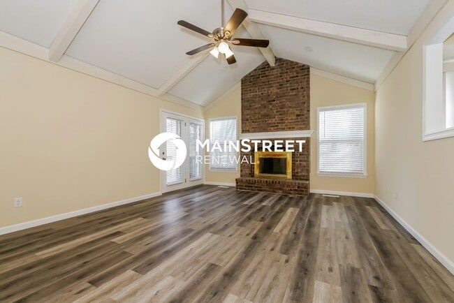 Building Photo - 3 Bedroom Pet-Friendly Home in BLUE SPRINGS, MO with Main Street Renewal