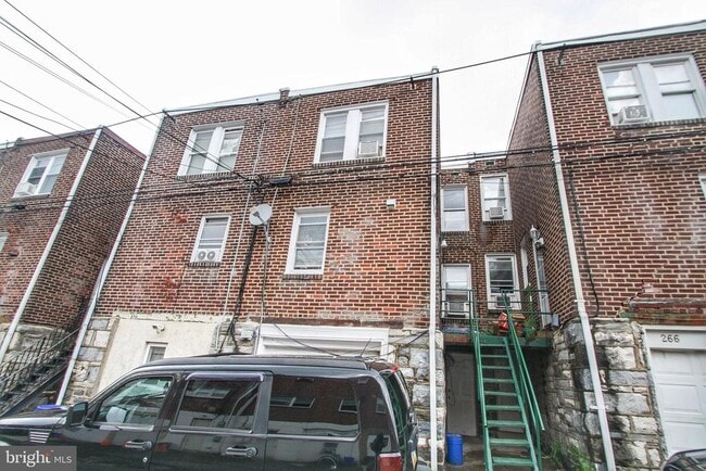 Building Photo - 268 Sanford Rd