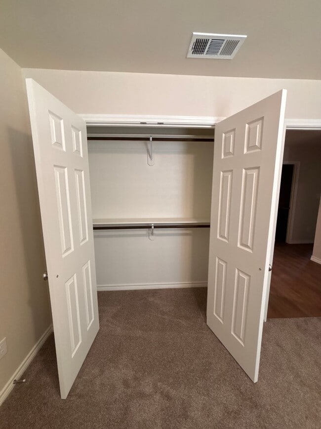 Building Photo - Spacious 4-Bedroom New Build by Silver Leaf Homes