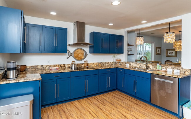 Building Photo - 55 Coosaw River Dr