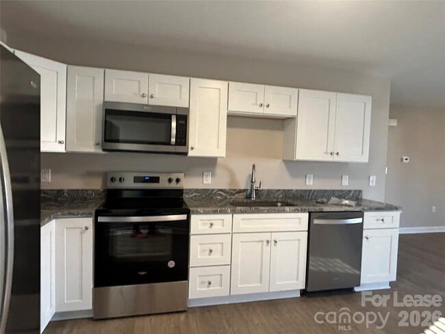 Building Photo - 3303 Paul Elmore Rd