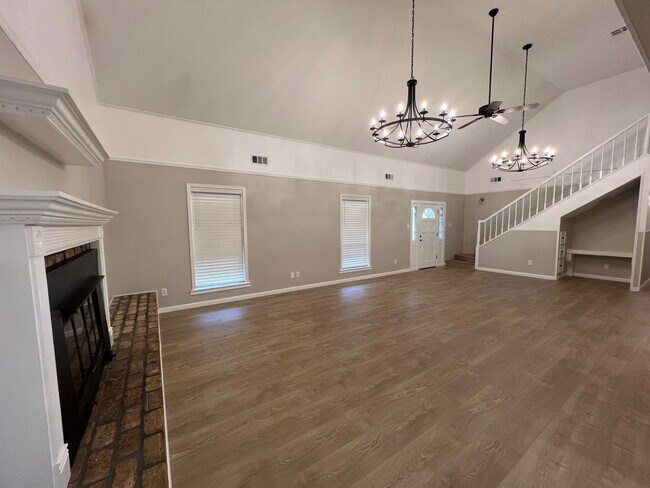 Building Photo - 9240-9250 Lockhart Rd