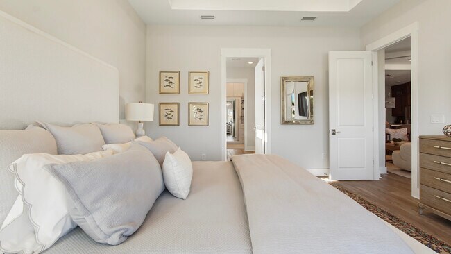 Building Photo - 1866 Pathways Drive