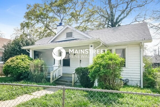 Building Photo - 3 Bedroom Pet-Friendly Home in Atlanta, GA with Main Street Renewal