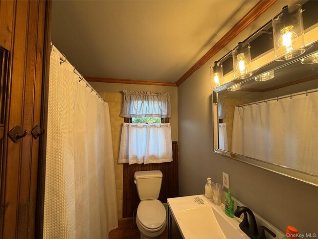 Building Photo - 247 Orrs Mills Rd