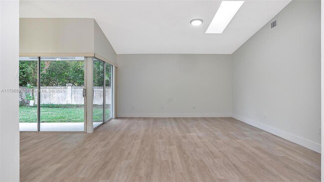 Building Photo - 13800 SW 285th Terrace