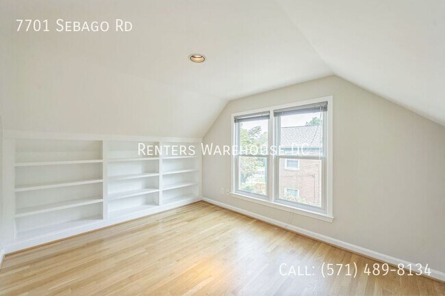Building Photo - 7701 Sebago Rd