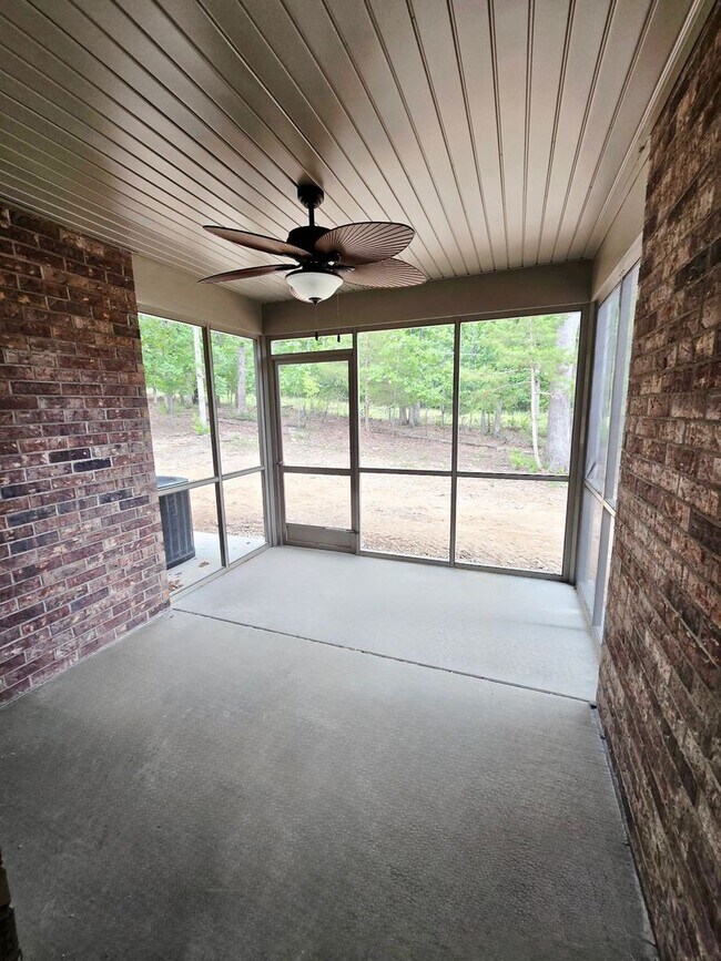 Building Photo - 3030-MF3-E4
