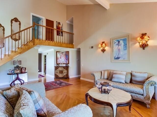 Building Photo - Beautiful Avocado Highlands Home For Lease