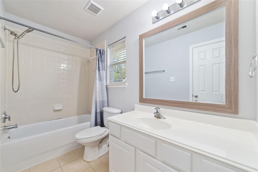 Building Photo - 13312 Barton Meadow Ln