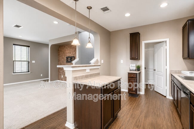 Building Photo - 5071 Mustang View