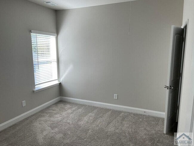 Building Photo - 1271 Towne Square Ct