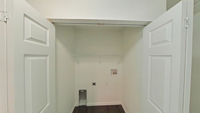 Building Photo - Charming 3 Bedroom, 2 Bathroom Home for Rent in Summerfield, FL