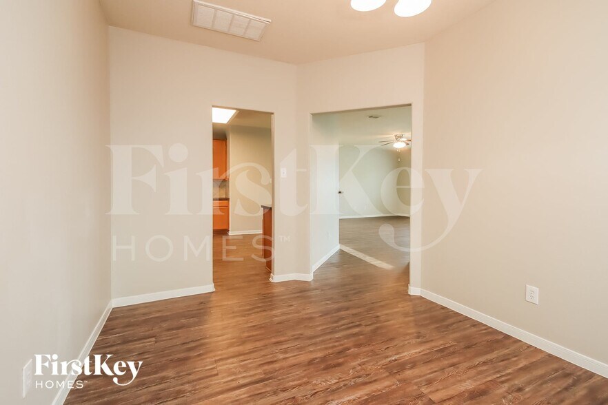 Building Photo - 12314 Juniper Tree Ct