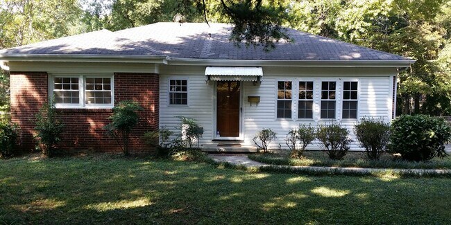 Primary Photo - Merry Oaks