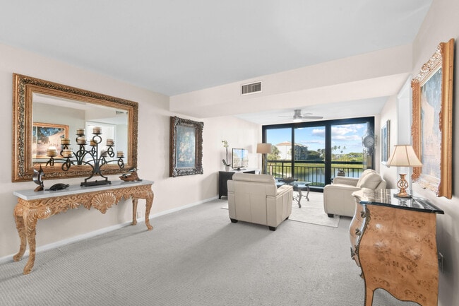 Building Photo - 501 S Seas Dr