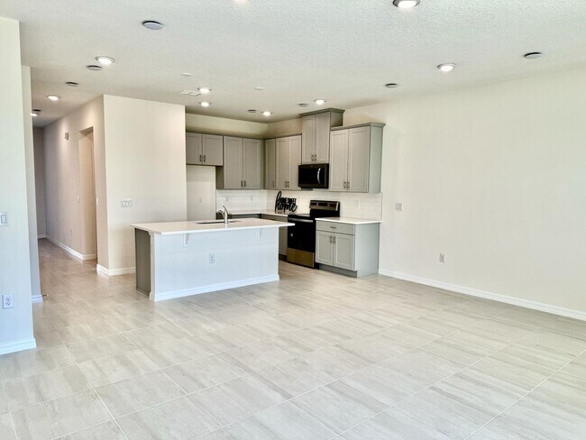 Building Photo - New Townhome for Rent