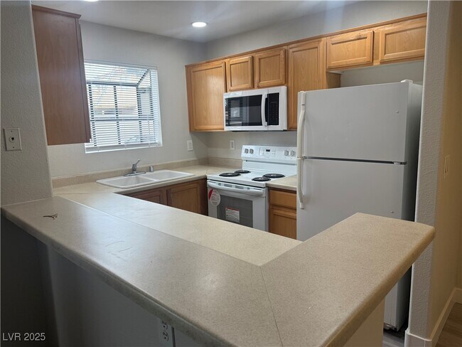 Building Photo - 2966 Juniper Hills Blvd