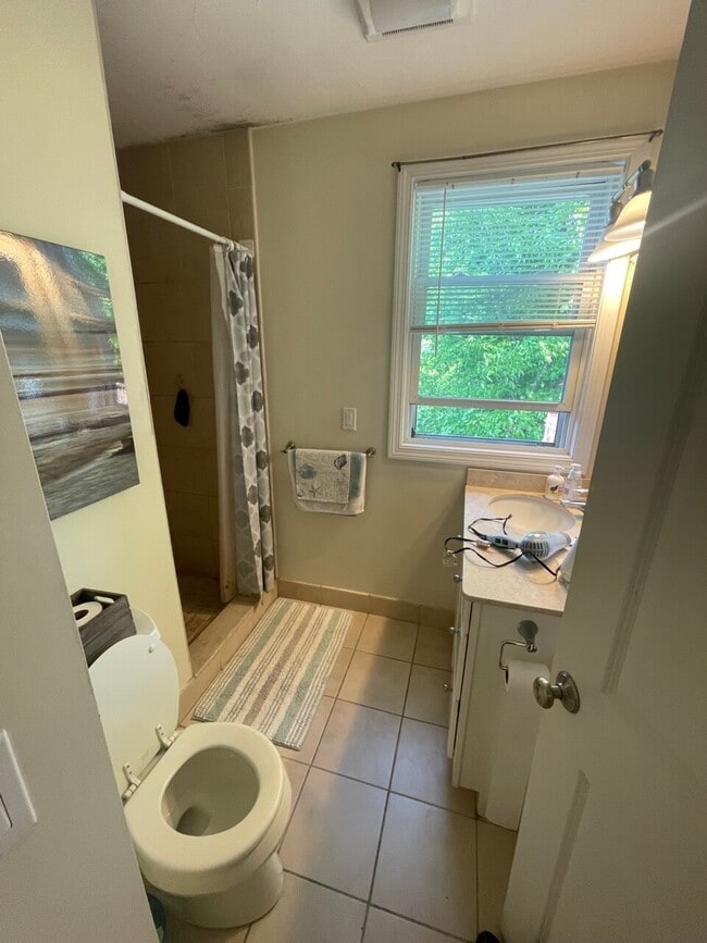 Building Photo - 93 Kilsyth Rd