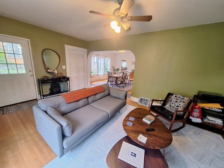 Building Photo - 4332 Eastern Ave N