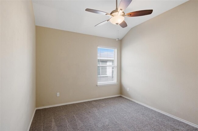 Building Photo - 400 Fistral Dr