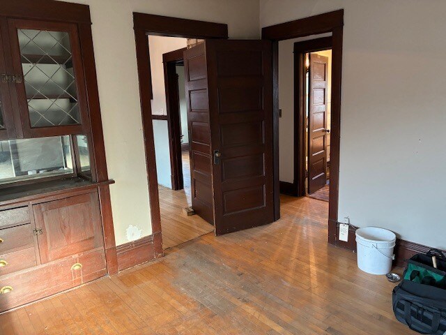 Building Photo - 1044 E Gorham St