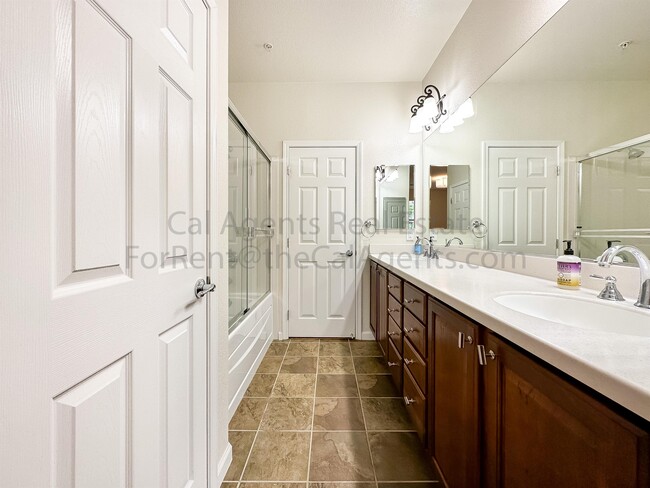 Building Photo - 2404 Maritime Way