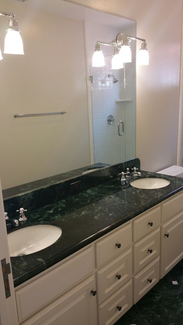 Building Photo - East Main Street