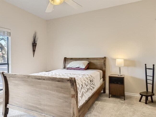 Building Photo - 1404 Norwalk Ln