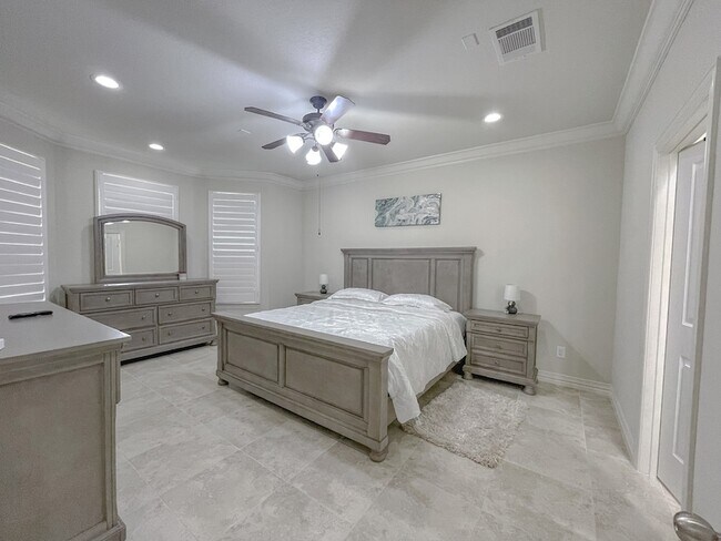 Building Photo - 13422 Preston Cliff Ct