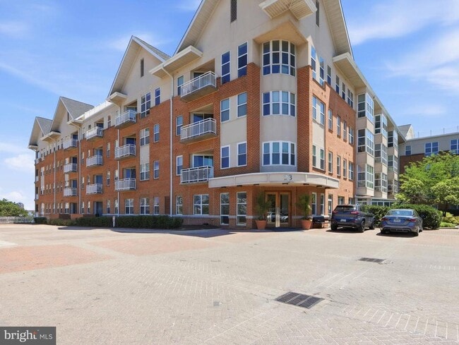 Building Photo - 23 Pierside Dr