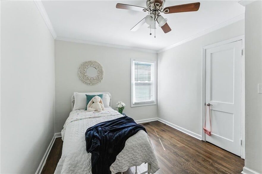 Building Photo - 1411 Mercer Ave