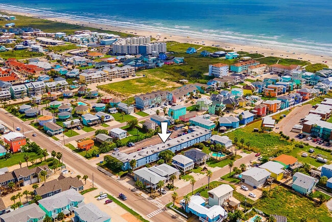 Building Photo - 2025 Eleventh Street-SI FL1-ID1023252P