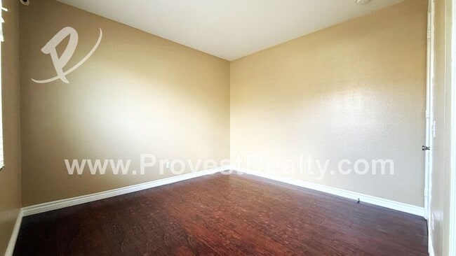 Building Photo - 13272 Sunland St